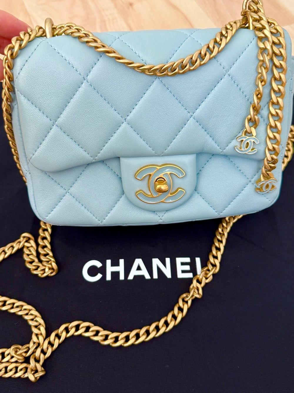 CHANEL Pending CC Square Flap Bag Quilted Lambskin, Blue - Picture 3 of 13